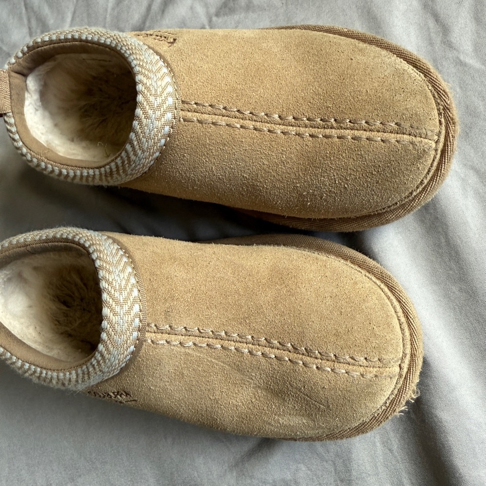 Koolaburra Tan Suede Footwear
